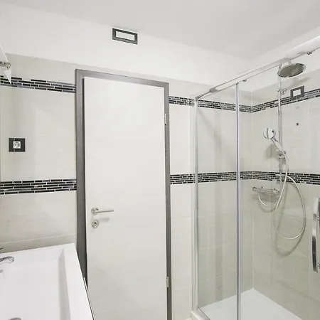 Sofia スルベニ・ブル