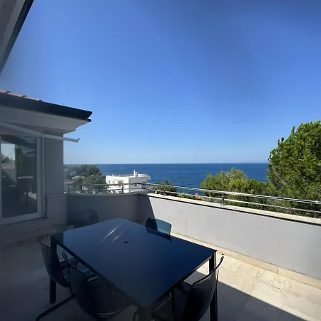 Sofia スルベニ・ブル